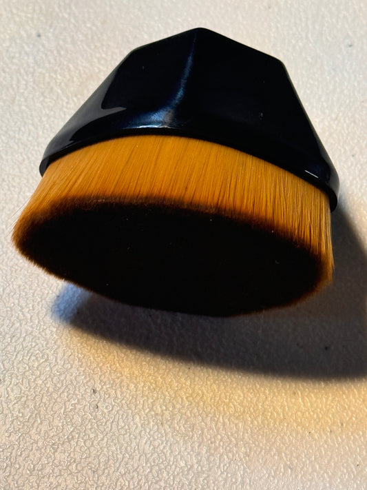 Kabuki Brush